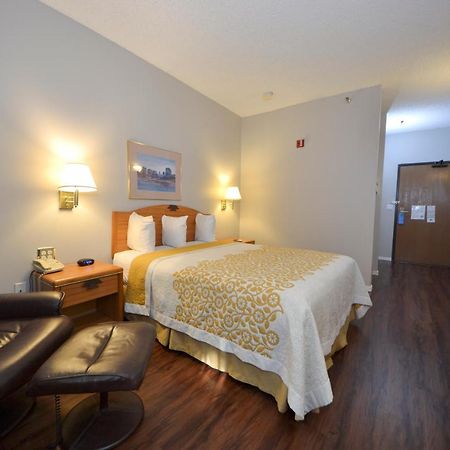 Days Inn & Suites By Wyndham Airport Albuquerque Exteriör bild