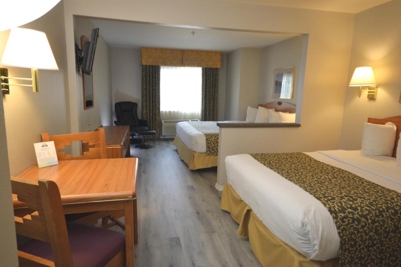 Days Inn & Suites By Wyndham Airport Albuquerque Exteriör bild