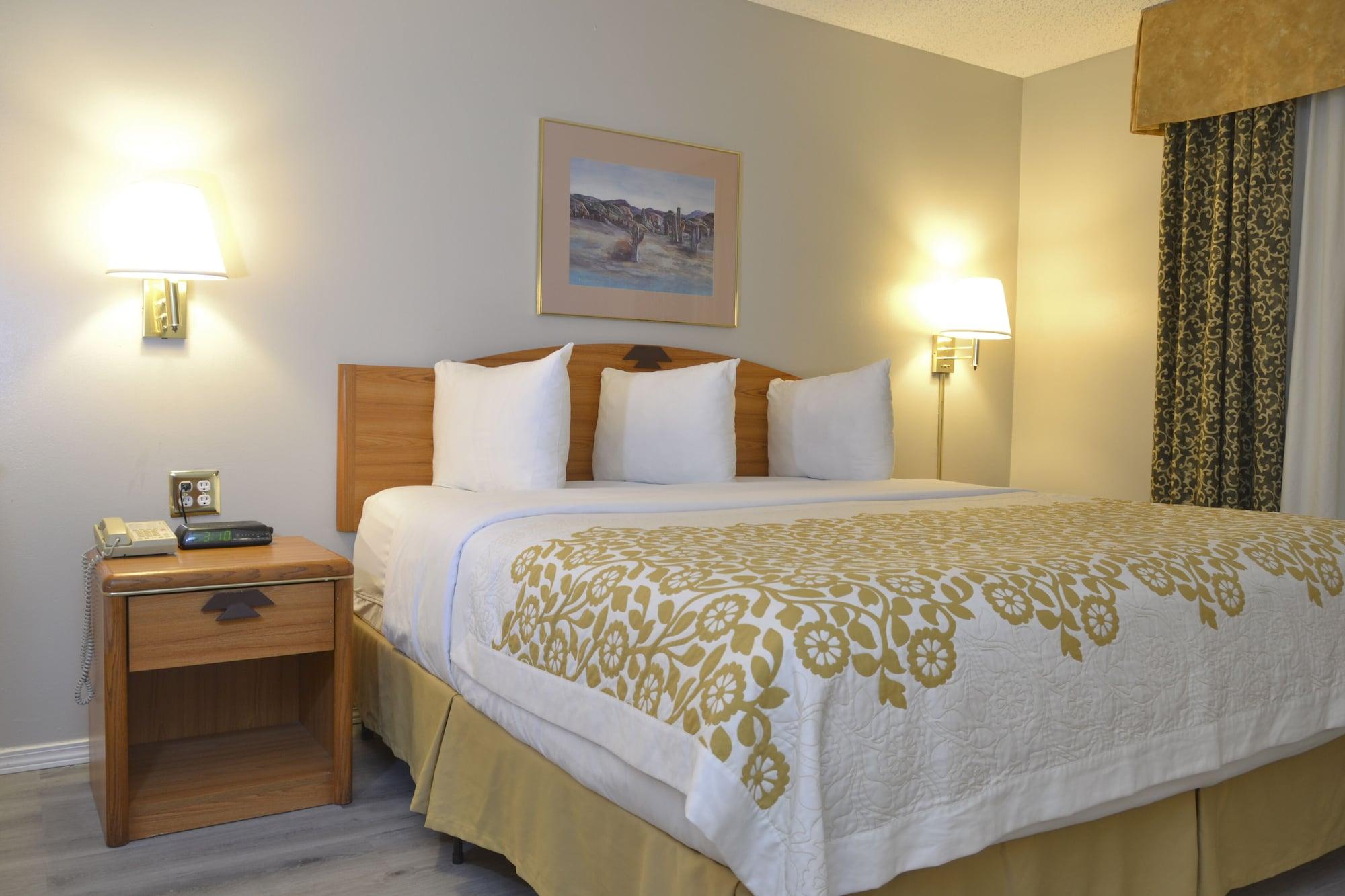 Days Inn & Suites By Wyndham Airport Albuquerque Exteriör bild