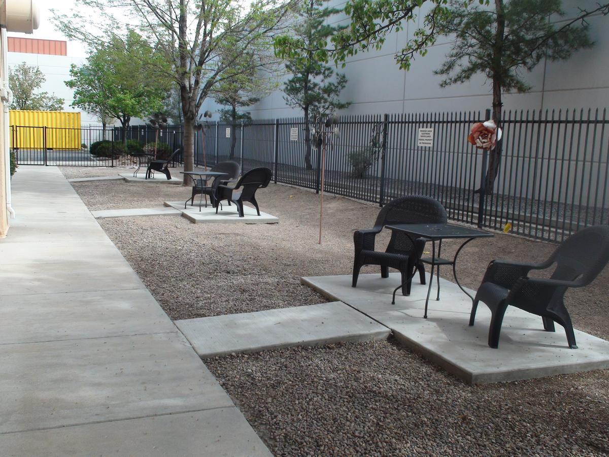 Days Inn & Suites By Wyndham Airport Albuquerque Exteriör bild