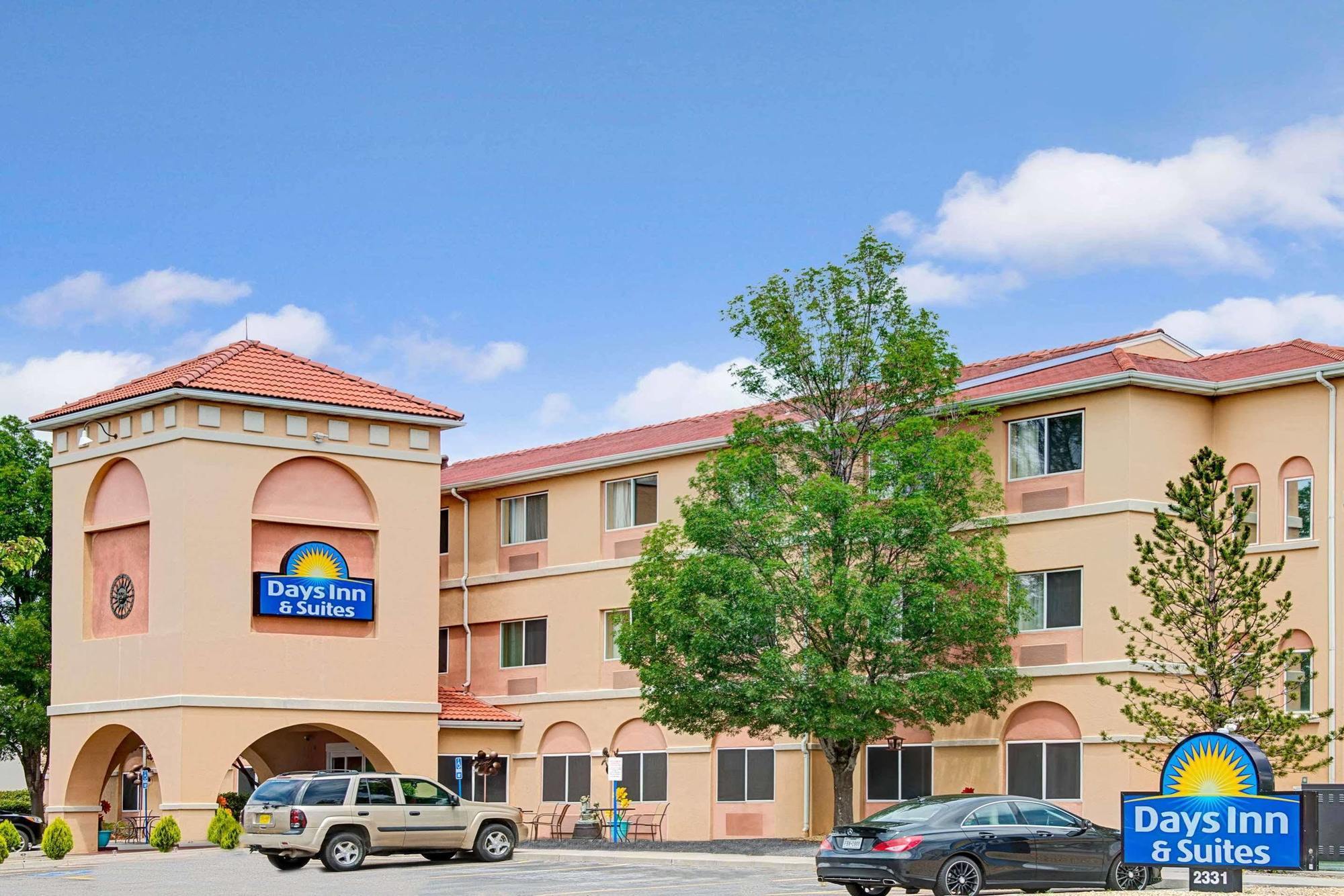 Days Inn & Suites By Wyndham Airport Albuquerque Exteriör bild